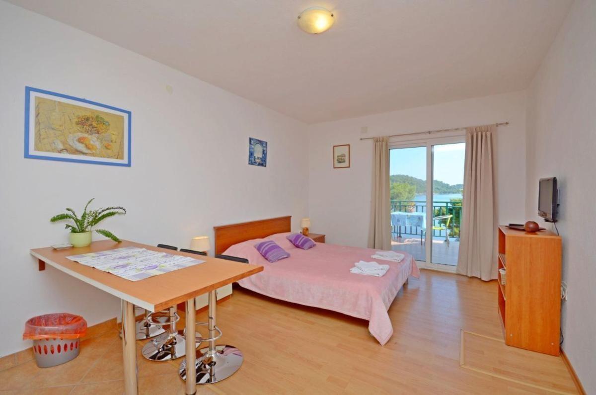 Apartments Luka Uble Luaran gambar