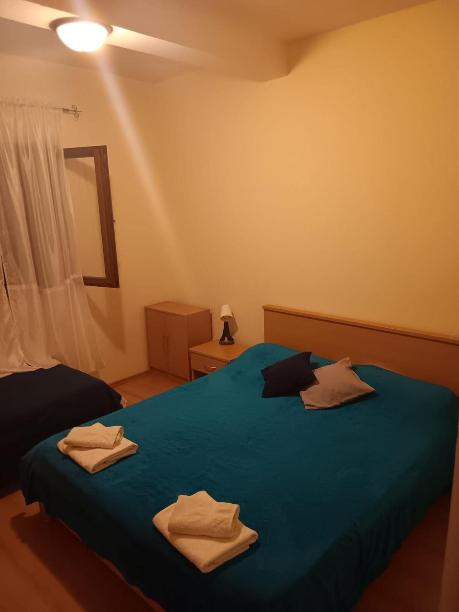 Apartments Luka Uble Luaran gambar