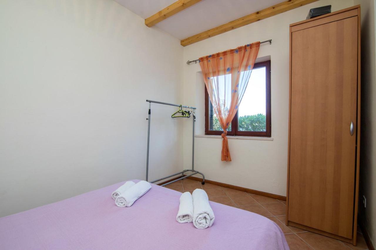 Apartments Luka Uble Luaran gambar